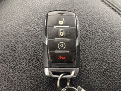 Used 2020 RAM 1500 Big Horn AWD/4WD image 13