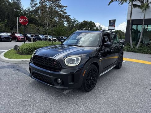 Used 2022 MINI Cooper Countryman S w/ Premium Package FWD image 9