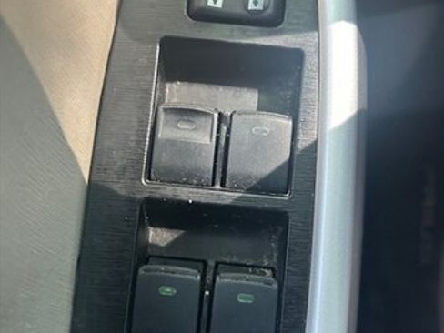 Used 2015 Toyota Prius Two FWD image 17
