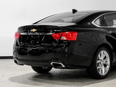 Used 2017 Chevrolet Impala Premier FWD image 14