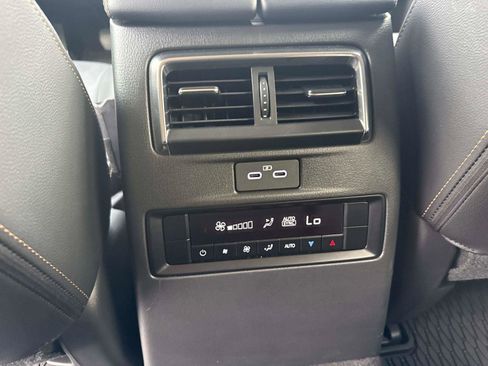 Certified 2025 MAZDA CX-90 3.3 Turbo w/ Preferred Package image 19