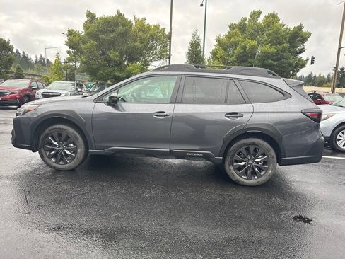 Used 2025 Subaru Outback Onyx Edition AWD/4WD image 7