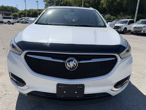 Used 2021 Buick Enclave Essence w/ Sport Touring Edition FWD image 2