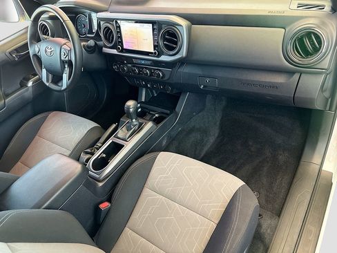 Used 2023 Toyota Tacoma TRD Off-Road AWD/4WD image 17