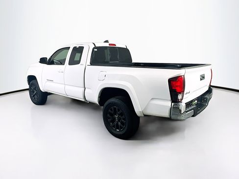 Used 2022 Toyota Tacoma SR5 image 5