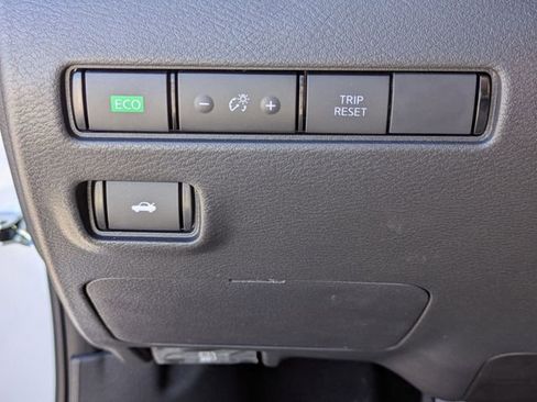 New 2025 Nissan Sentra SV w/ SV Premium Package FWD image 16