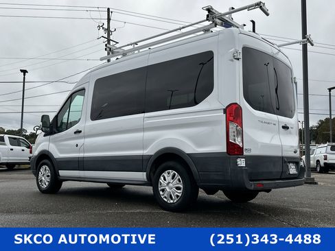 Used 2017 Ford Transit 150 XLT image 3