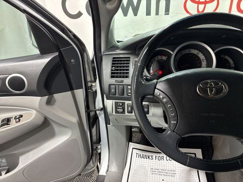 Used 2011 Toyota Tacoma 4x4 Double Cab w/ TRD Sport Pkg image 24