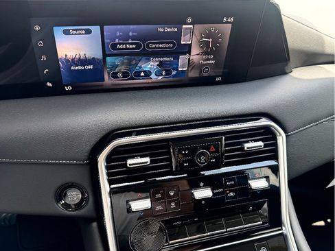 New 2025 Nissan Armada SV image 15