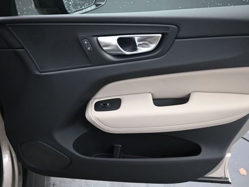 New 2026 Volvo XC60 T8 Plus w/ Protection Package Premier image 15