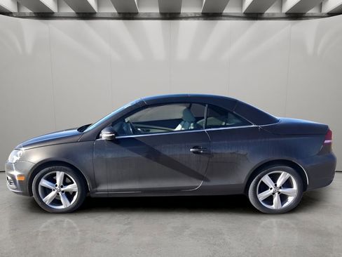 Used 2012 Volkswagen Eos Lux image 2