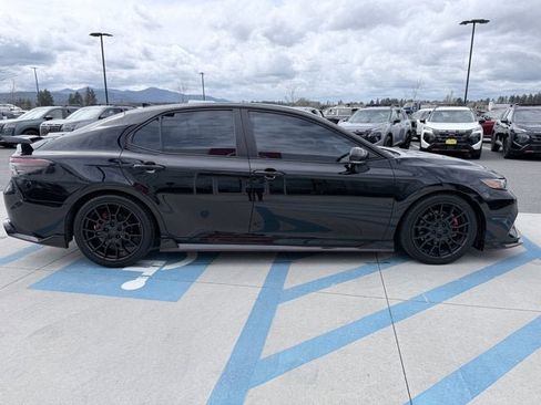 Used 2022 Toyota Camry TRD image 5