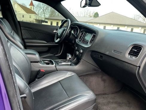Used 2018 Dodge Charger R/T w/ Plus Group image 24