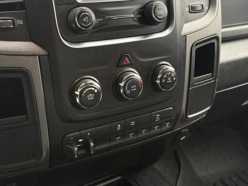 Used 2018 RAM 2500 Tradesman w/ Chrome Appearance Group AWD/4WD image 20