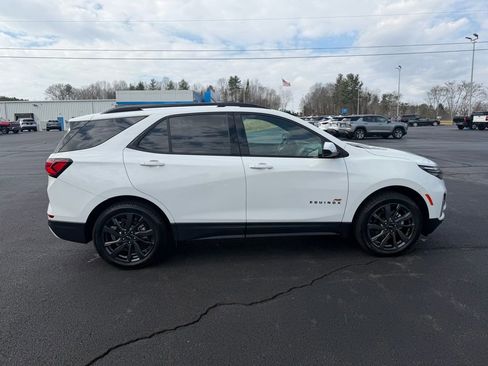 Used 2024 Chevrolet Equinox RS w/ LPO, Floor Liner Package AWD/4WD image 11