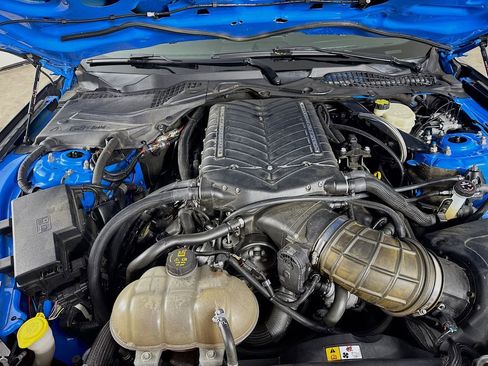 Used 2017 Ford Mustang GT RWD image 27