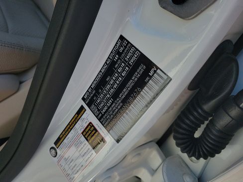 Certified 2022 Mercedes-Benz GLC 300 4MATIC image 35