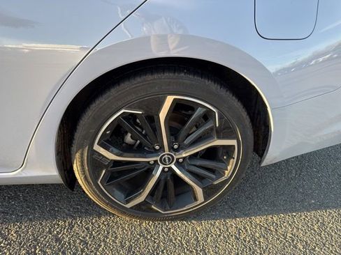 Used 2024 Nissan Altima 2.5 SR image 12