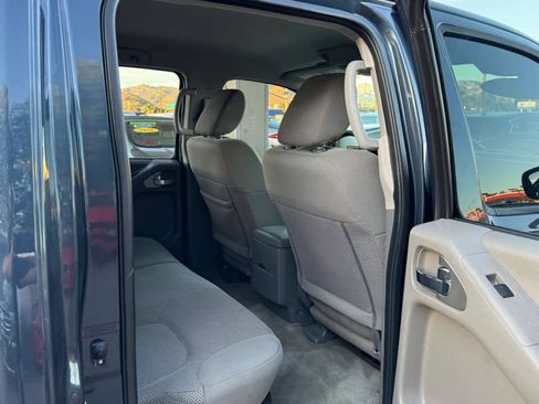 Used 2017 Nissan Frontier SV AWD/4WD image 20