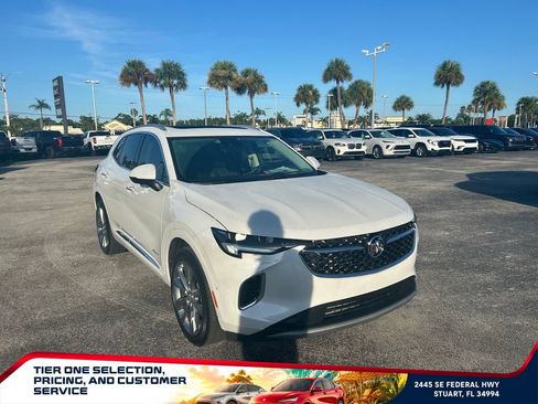 Used 2023 Buick Envision Avenir FWD image 3