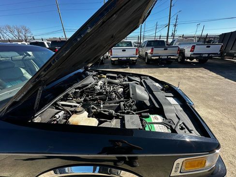 Used 1997 Lincoln Town Car Executive image 13