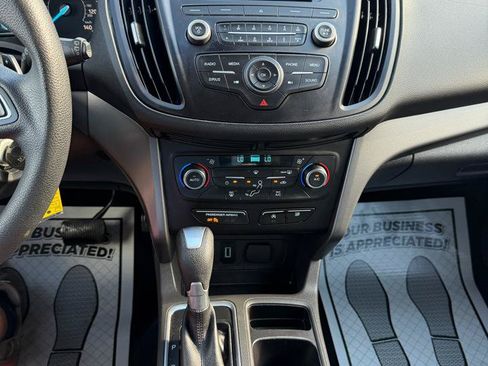 Used 2017 Ford Escape SE AWD/4WD image 18