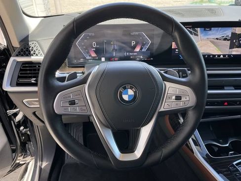Used 2026 BMW X7 xDrive40i AWD/4WD image 14