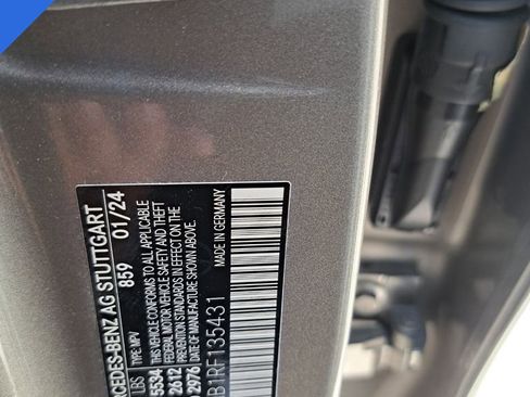 Used 2024 Mercedes-Benz GLC 300 4MATIC image 33