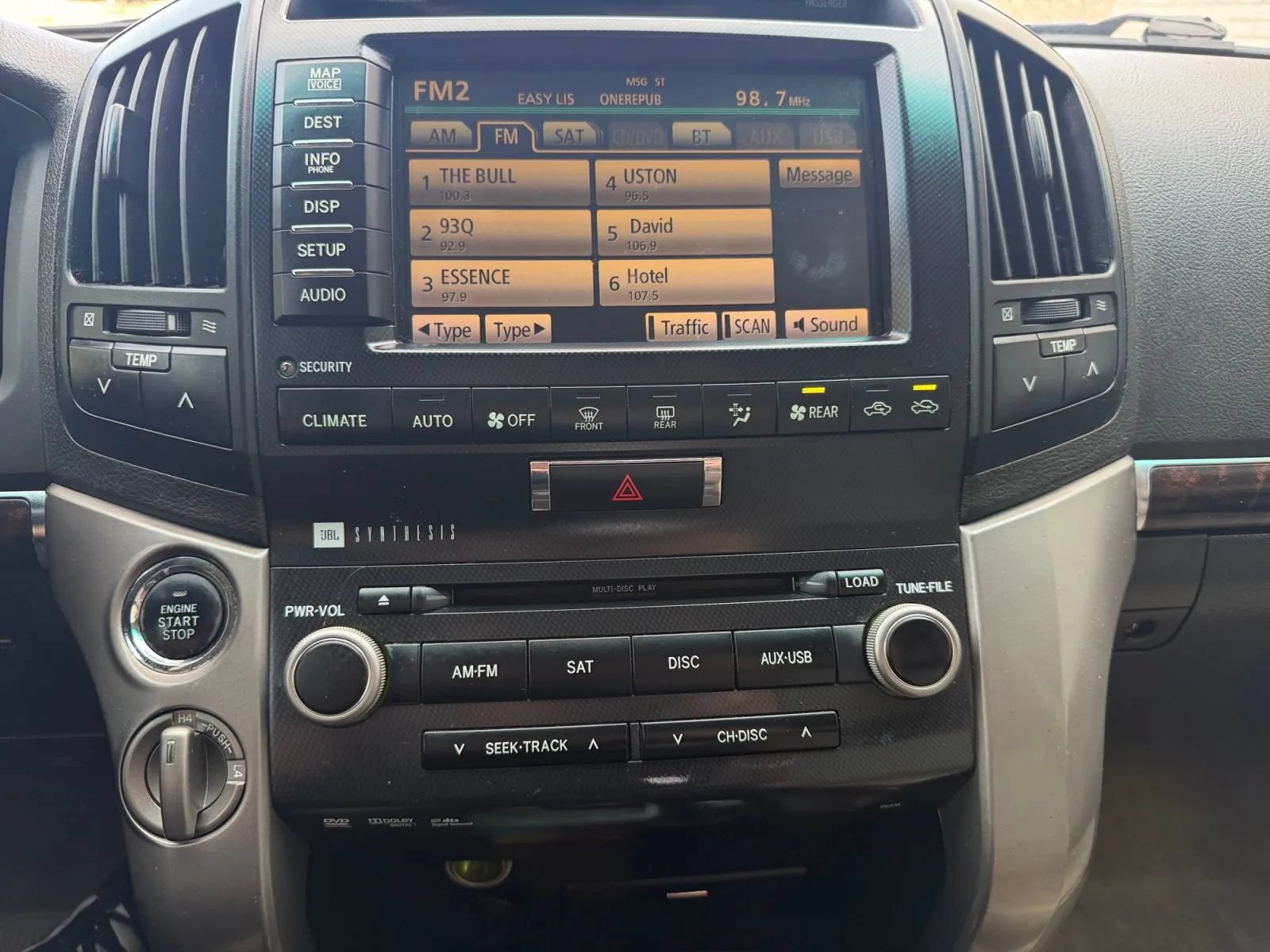 Used 2011 Toyota Land Cruiser w/ Upgrade Pkg AWD/4WD image 35