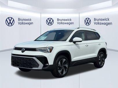 New 2025 Volkswagen Taos SE