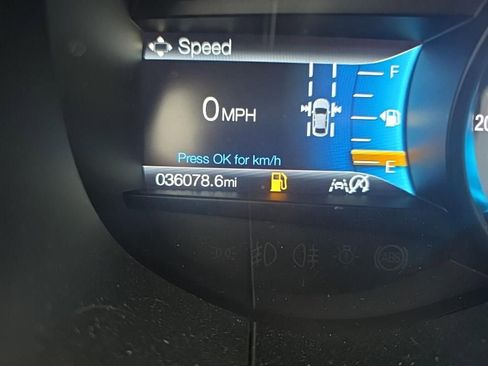 Used 2023 Ford Edge SEL w/ Convenience Package image 6