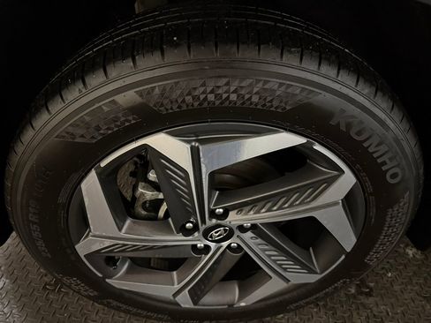 Used 2023 Hyundai Tucson Limited w/ Cargo Package image 16