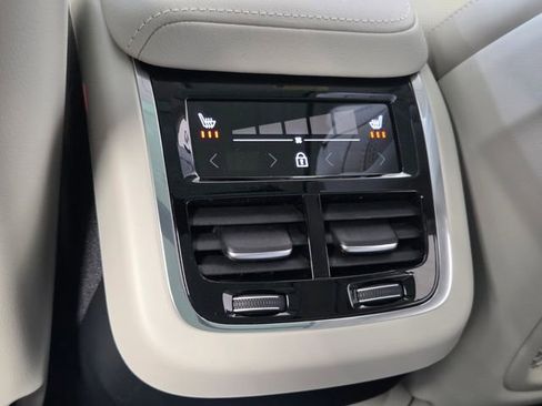 New 2026 Volvo XC60 B5 Ultra w/ Protection Package Premier image 11