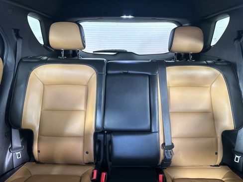 Used 2018 Chevrolet Equinox Premier image 21