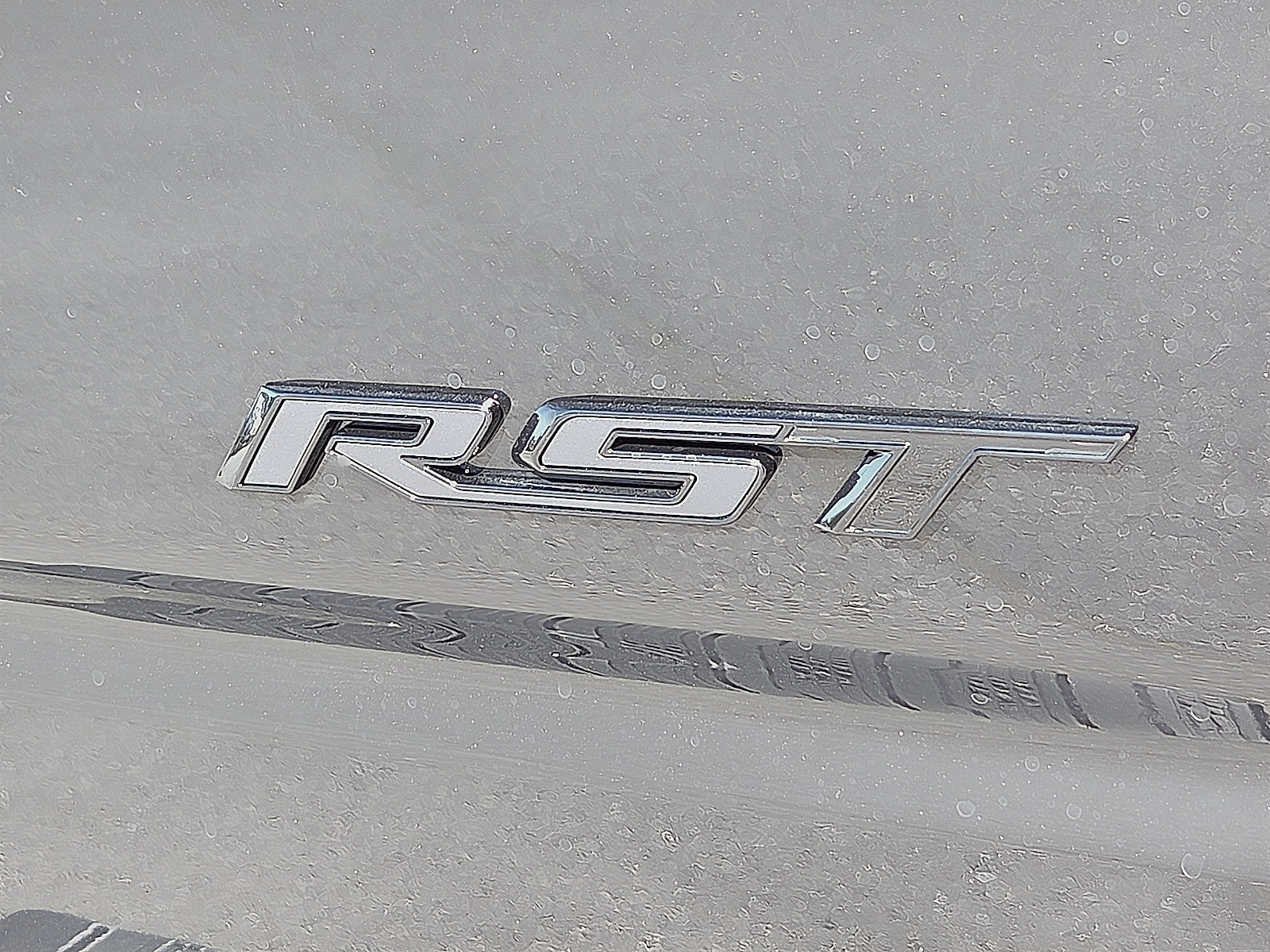 New 2026 Chevrolet Silverado 1500 RST w/ Redline Edition AWD/4WD image 9