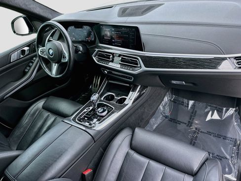 Used 2022 BMW X7 M50i w/ Dynamic Handling Package AWD/4WD image 30