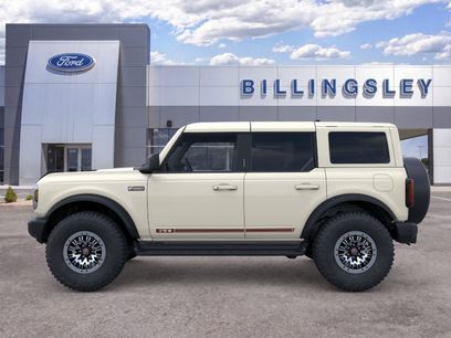 New 2026 Ford Bronco Outer Banks w/ Sasquatch Package