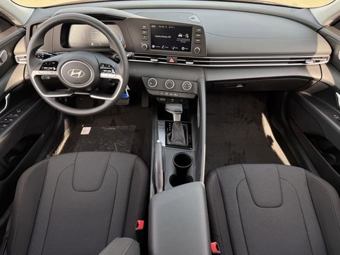 New 2026 Hyundai Elantra SE image 10