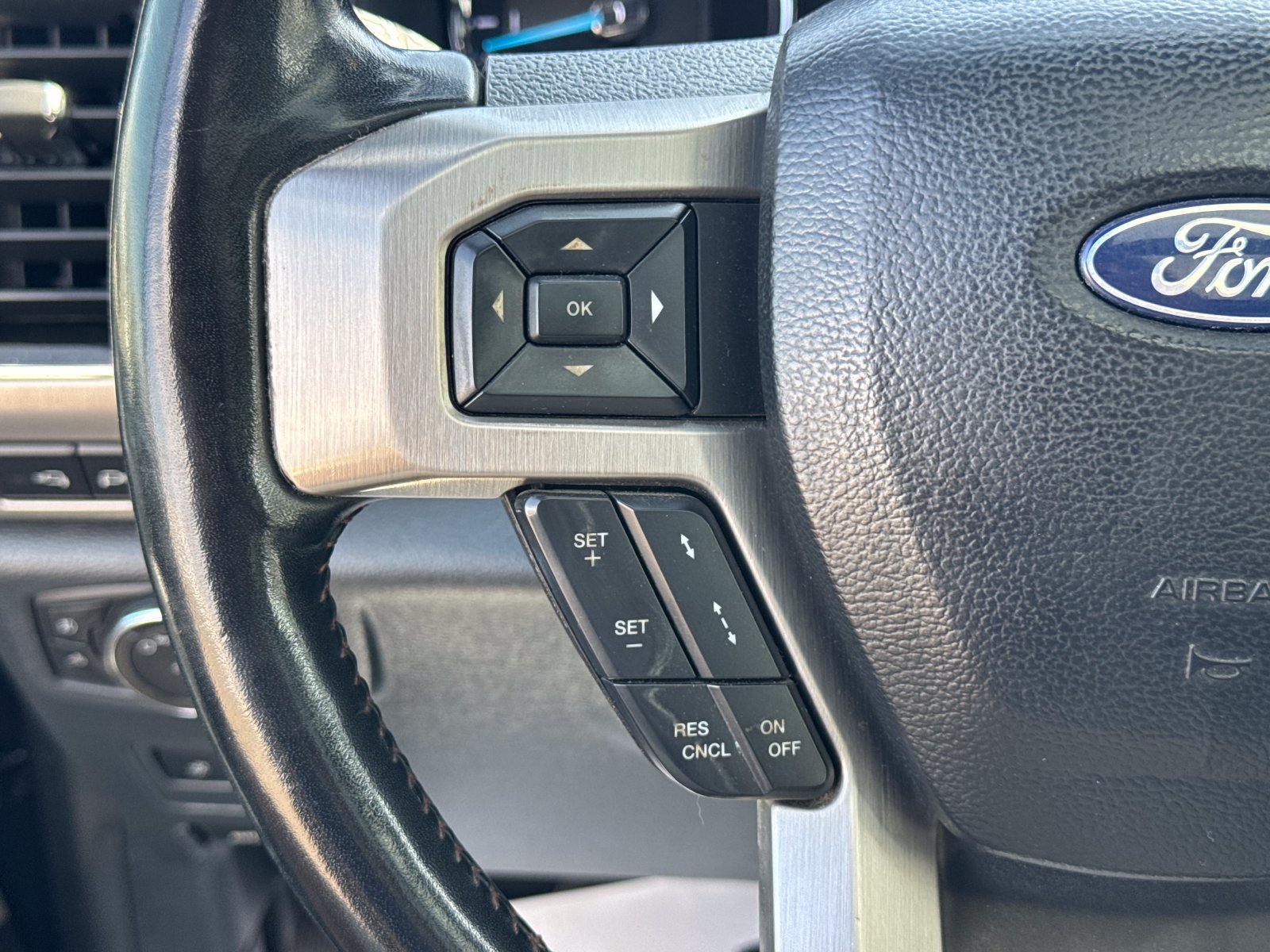Used 2022 Ford F250 Platinum w/ Tremor Off-Road Package AWD/4WD image 31