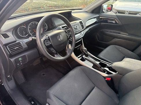 Used 2016 Honda Accord LX image 5