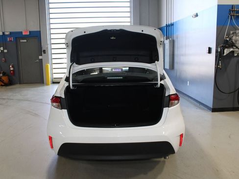Used 2024 Toyota Corolla LE FWD image 39