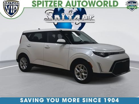 Certified 2023 Kia Soul LX w/ LX Technology Package FWD image 3