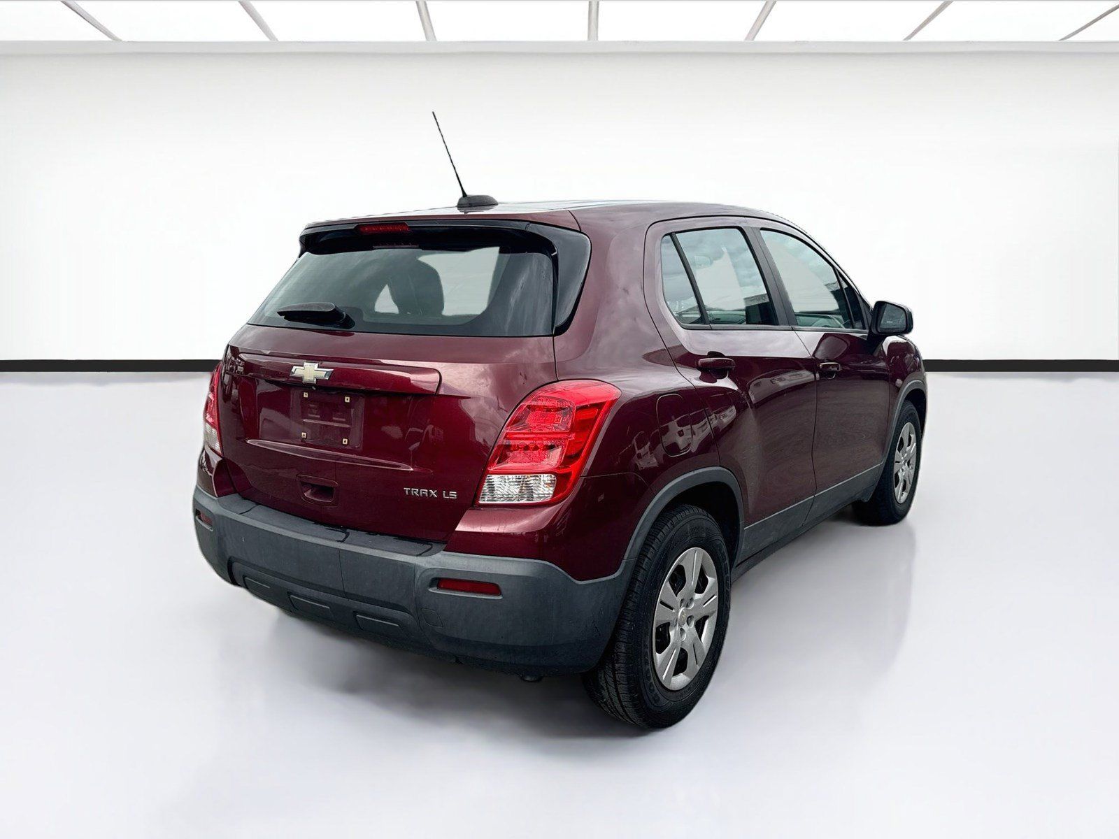 Used 2016 Chevrolet Trax LS w/ LPO, Cargo Package FWD image 4