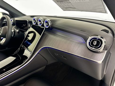 New 2026 Mercedes-Benz GLC 300 image 32