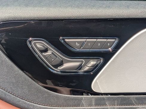 New 2026 Lincoln Aviator Reserve w/ Luxury Package RWD image 21