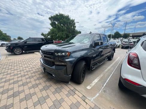 Used 2020 Chevrolet Silverado 1500 RST w/ Texas Edition RWD image 2
