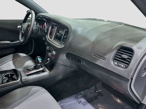 Used 2022 Dodge Charger SXT w/ Blacktop Package RWD image 25