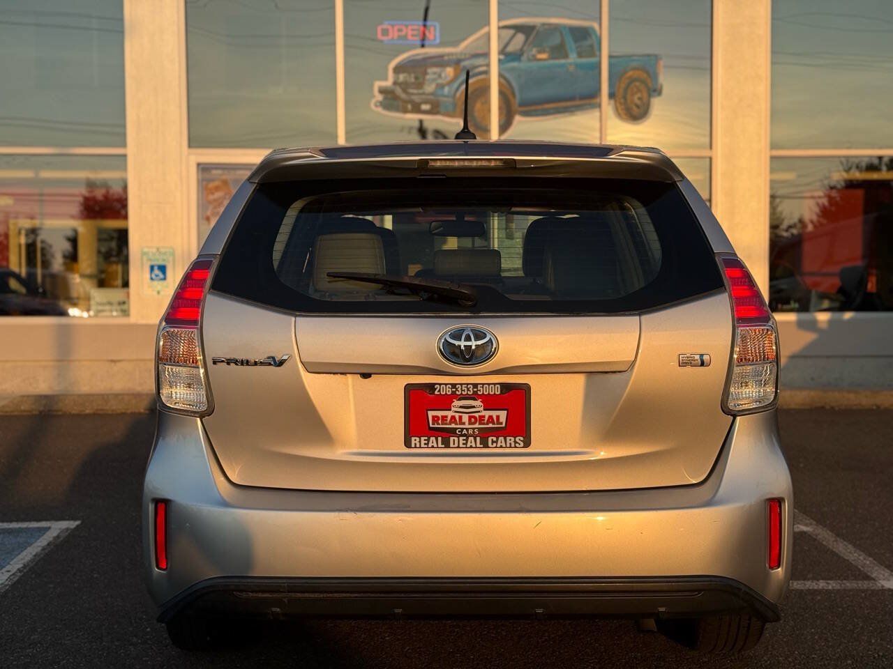 Used 2015 Toyota Prius V Four FWD image 5