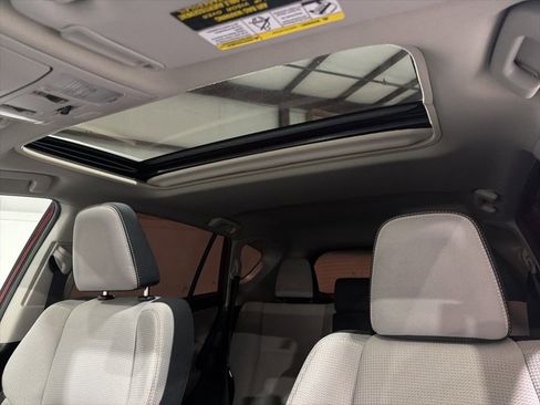 Used 2018 Toyota RAV4 XLE w/ Plus Extra Value Package image 24