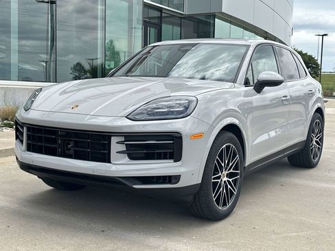 New 2026 Porsche Cayenne AWD/4WD image 1